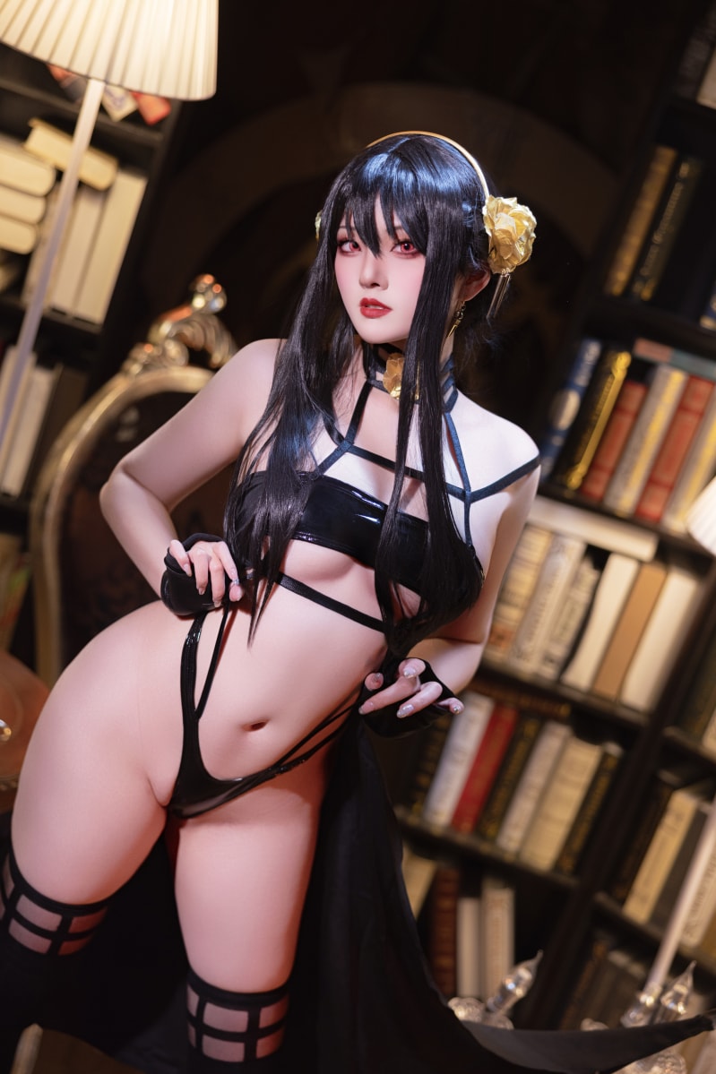 Natsuko夏夏子 –#间谍过家家 约尔--完美推荐！