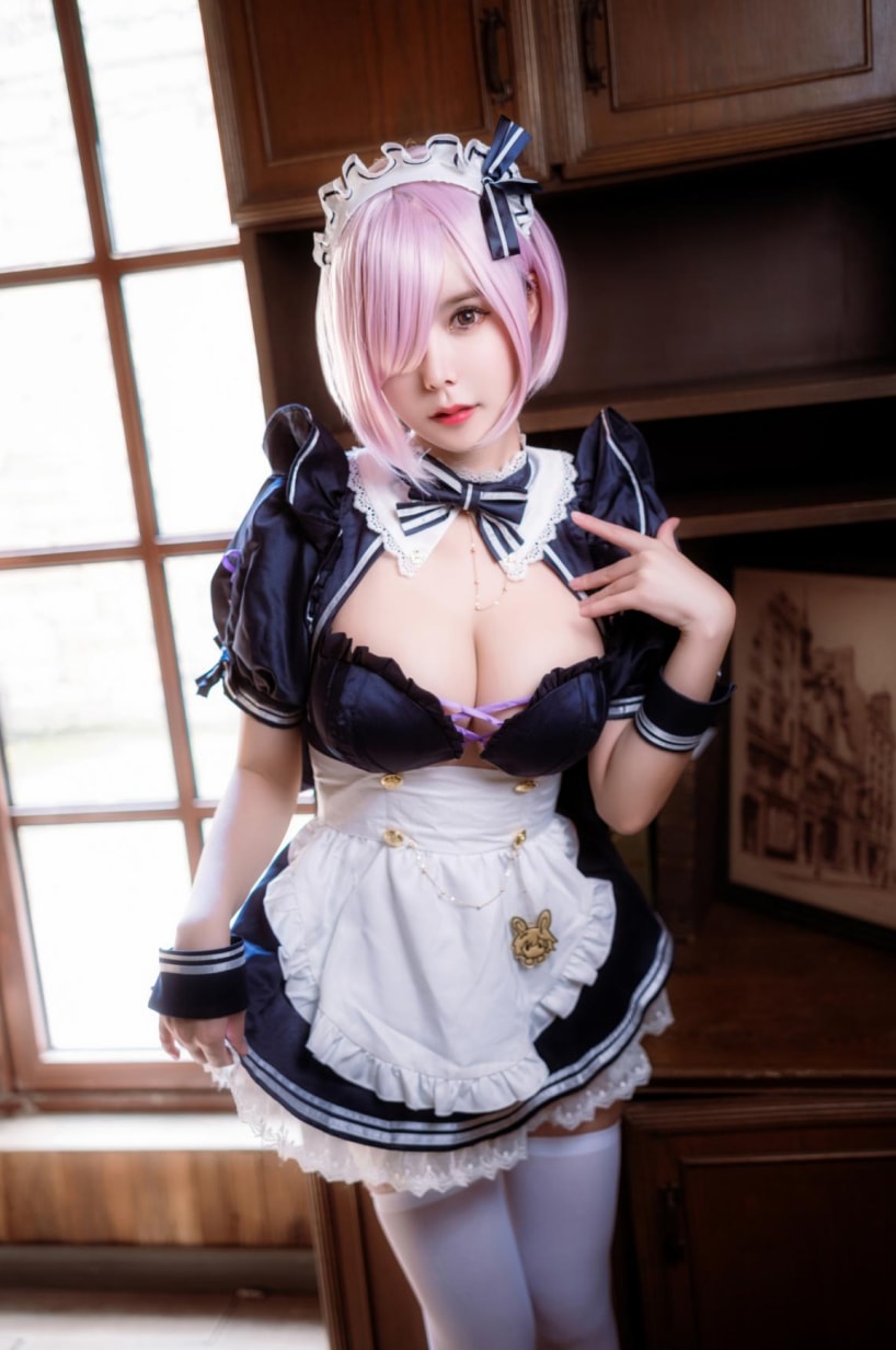 亚马逊鲶鱼 –#FGO 玛修 女仆--只能说太好看了吧！