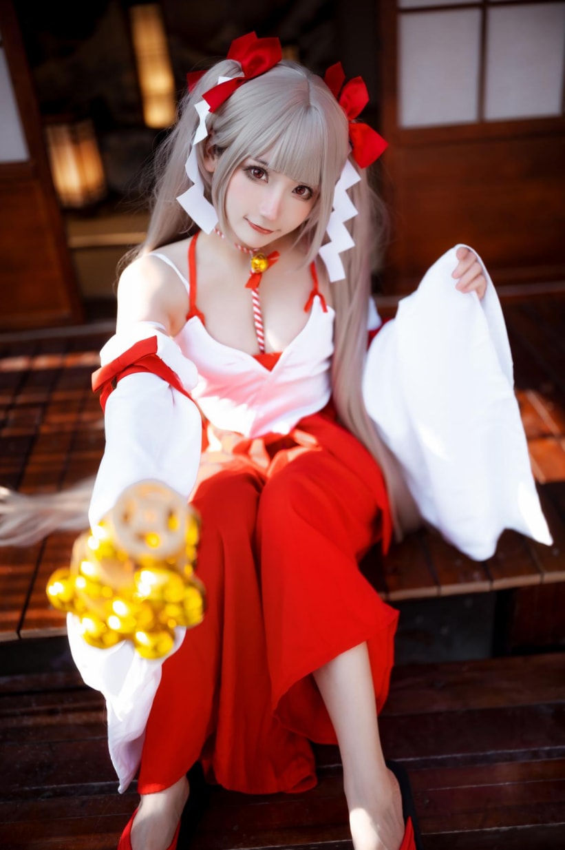 是三不是世w –#碧蓝航线 可畏巫女--收藏作品！