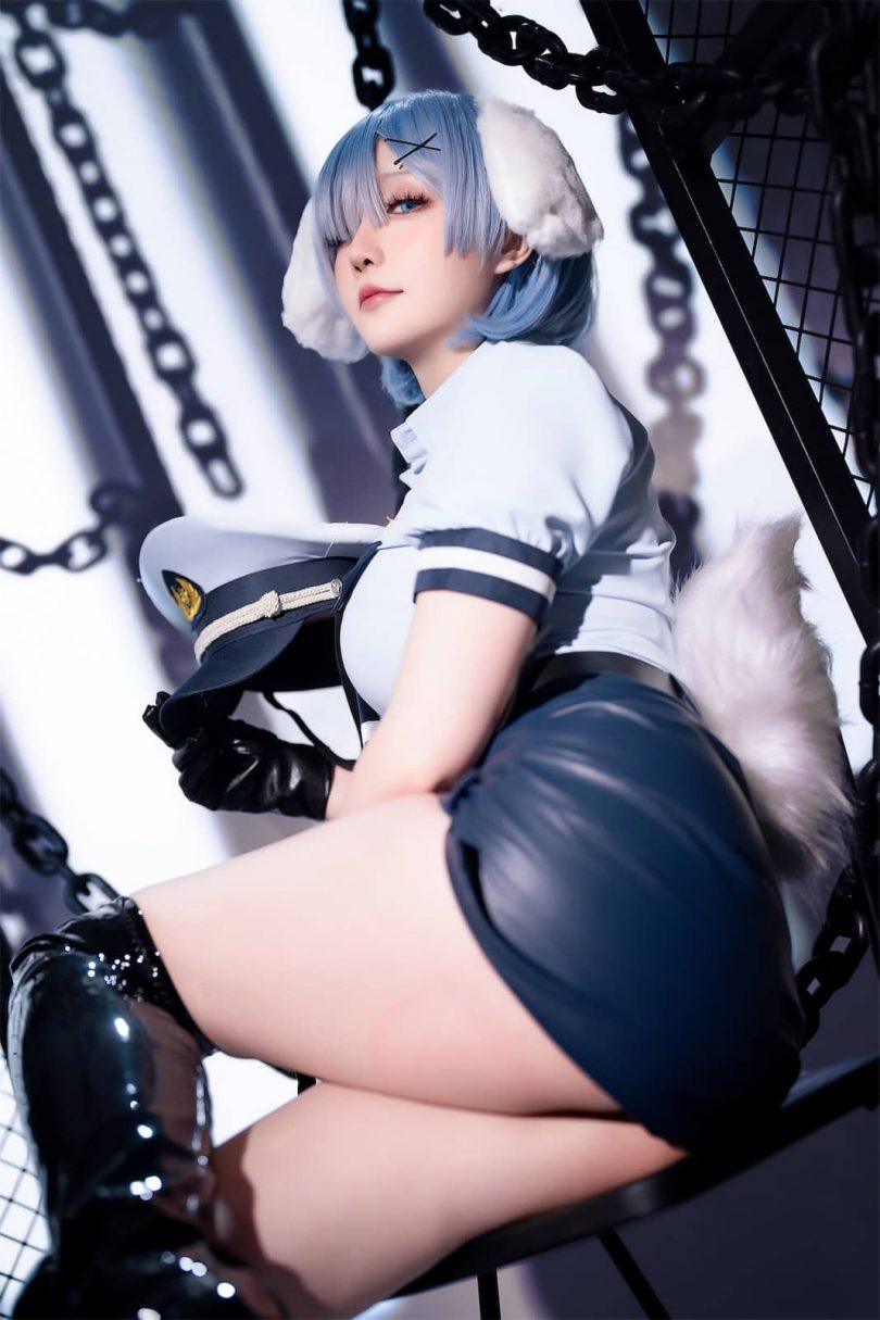 蕾姆的新姿态：探秘星之迟迟的狗耳警官COSPLAY风采